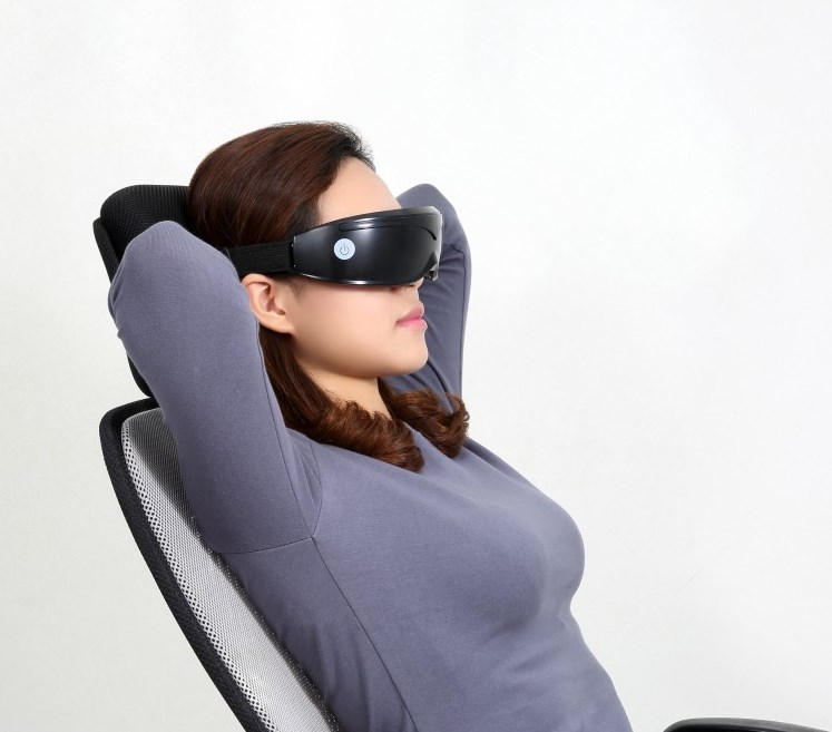 Rechargeable Eye Massager